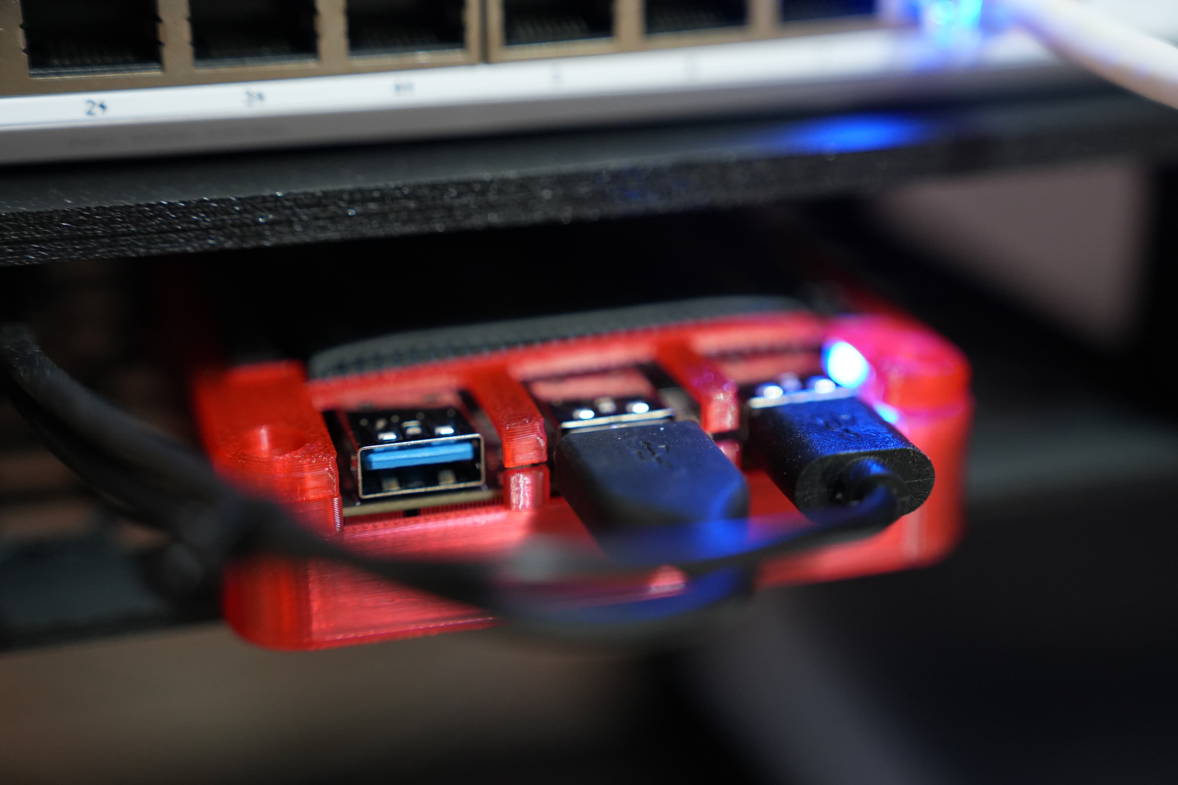 LattePanda Alpha con case stampato in 3D (filamento SUNLU) e JetKVM collegato