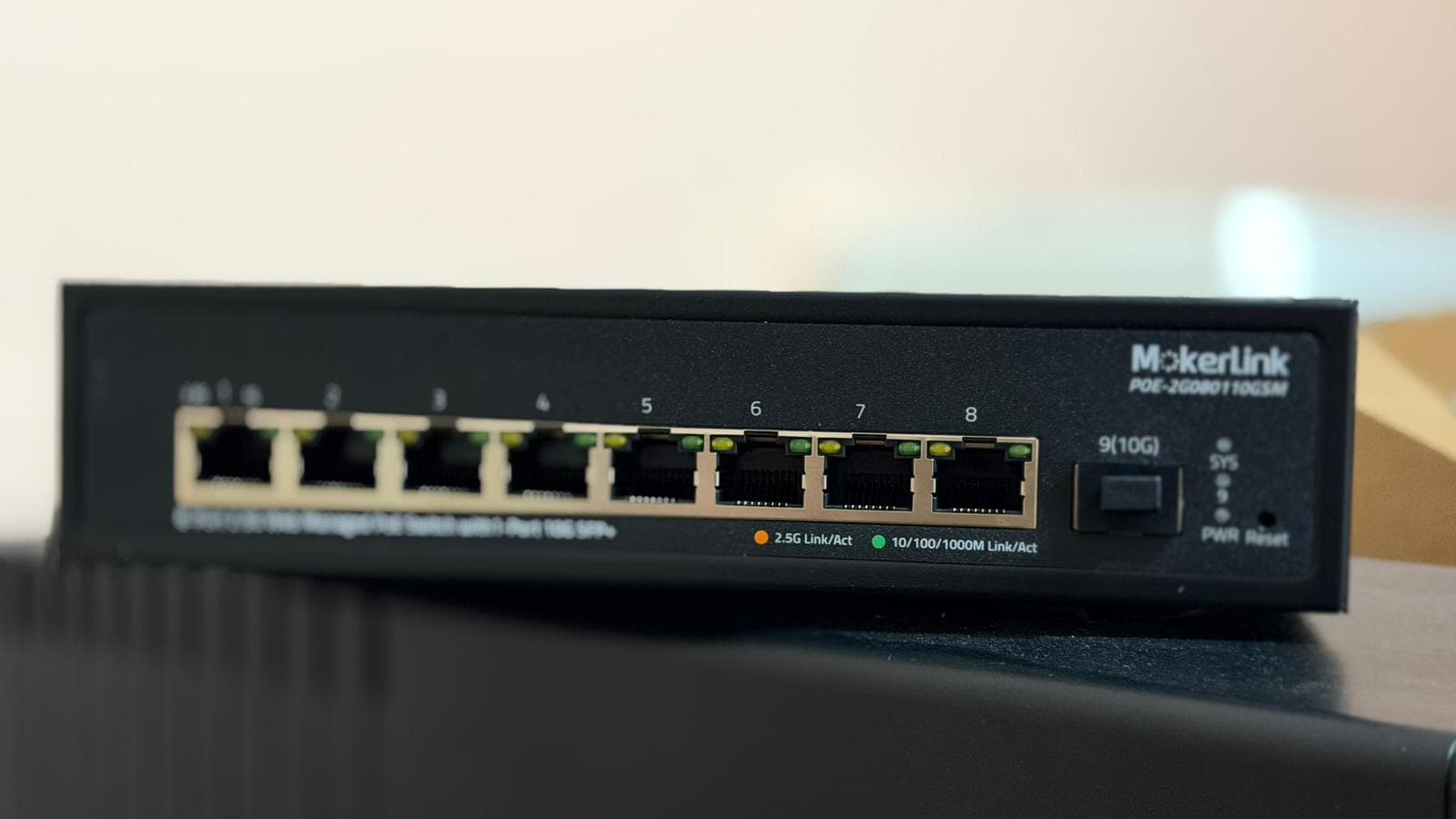 MokerLink POE-2G080110GSM: 8 porte 2.5G PoE managed con 10G SFP+ — hands-on
