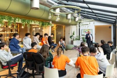 Evento Oasi Digitale a Ragusa con partecipanti e organizzatori